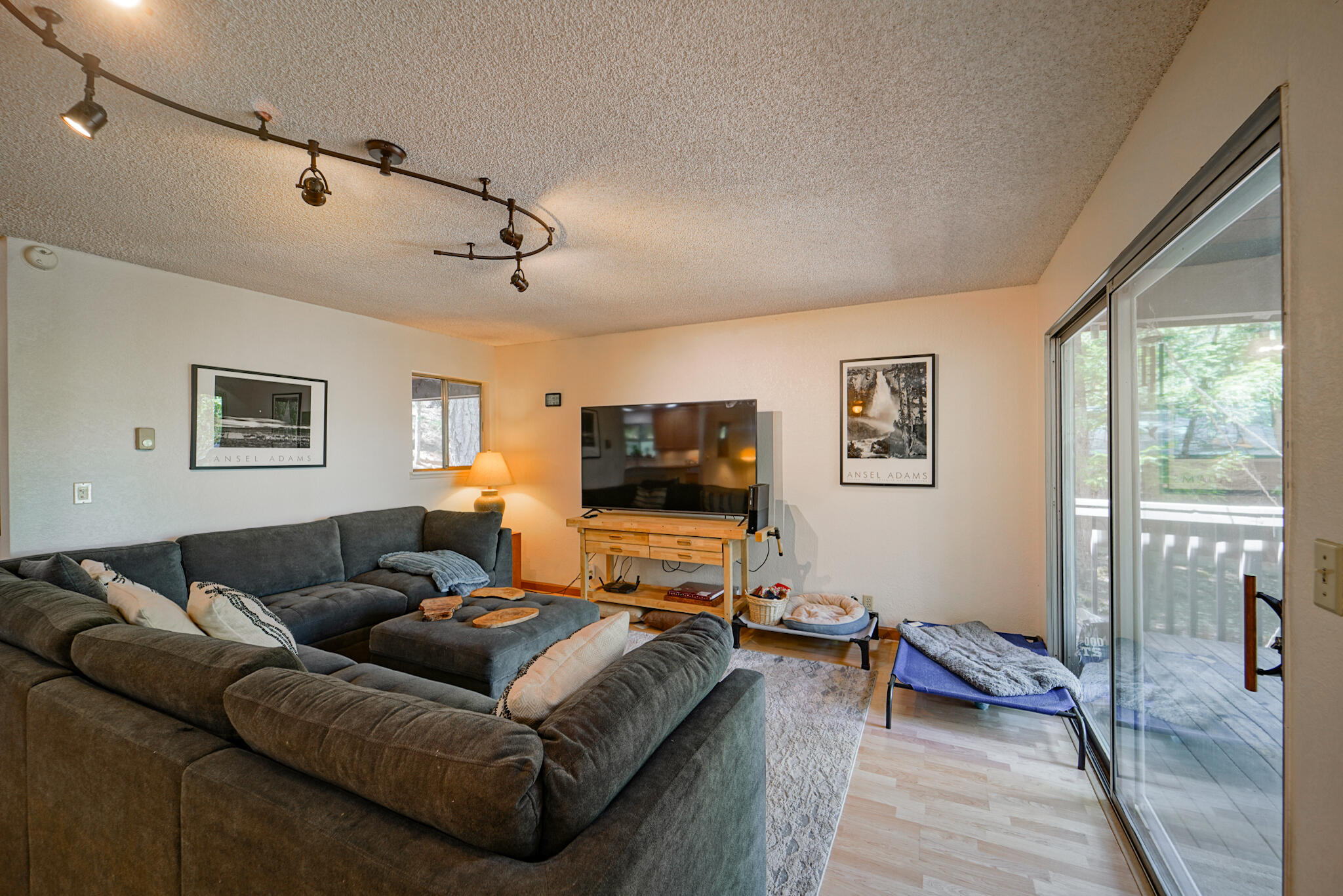 500 Timber Ridge Road Weaverville, CA 96093 - Photo 20 of 61 a living room with furniture and a flat screen tv
