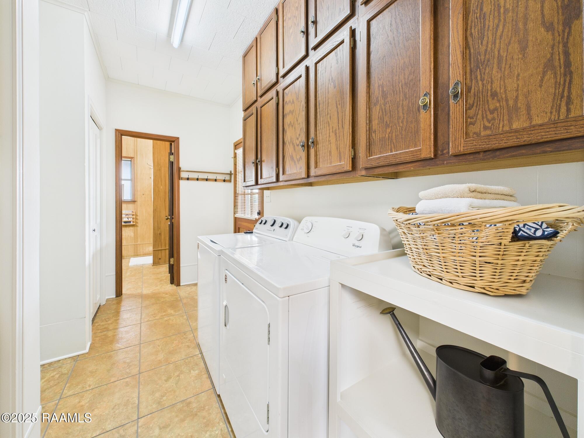 19004 Highway 335 Kaplan, LA 70548 - Photo 15 of 30 Laundry Room