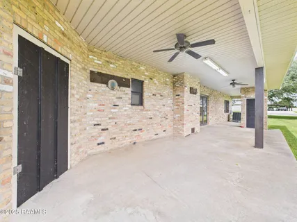 $218,000 | 19004 Highway 335, Kaplan, LA 70548