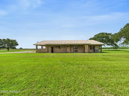 $218,000 | 19004 Highway 335, Kaplan, LA 70548
