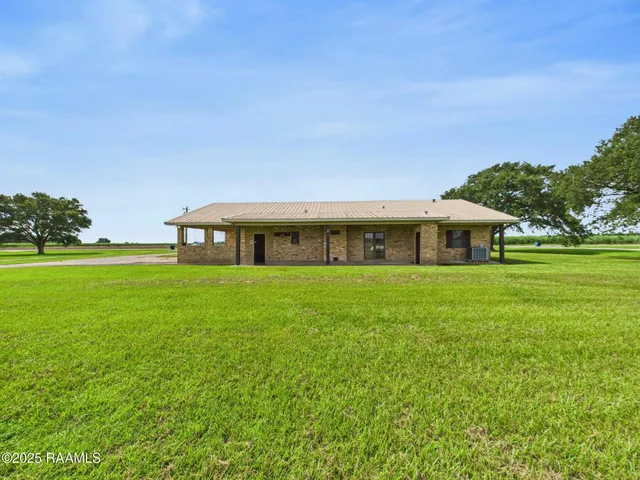 $220,000 | 19004 Highway 335, Kaplan, LA 70548