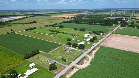 $218,000 | 19004 Highway 335, Kaplan, LA 70548