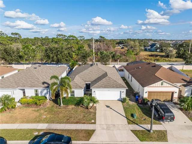 $360,000 | 2813 Mosshire Circle, St. Cloud, FL 34772