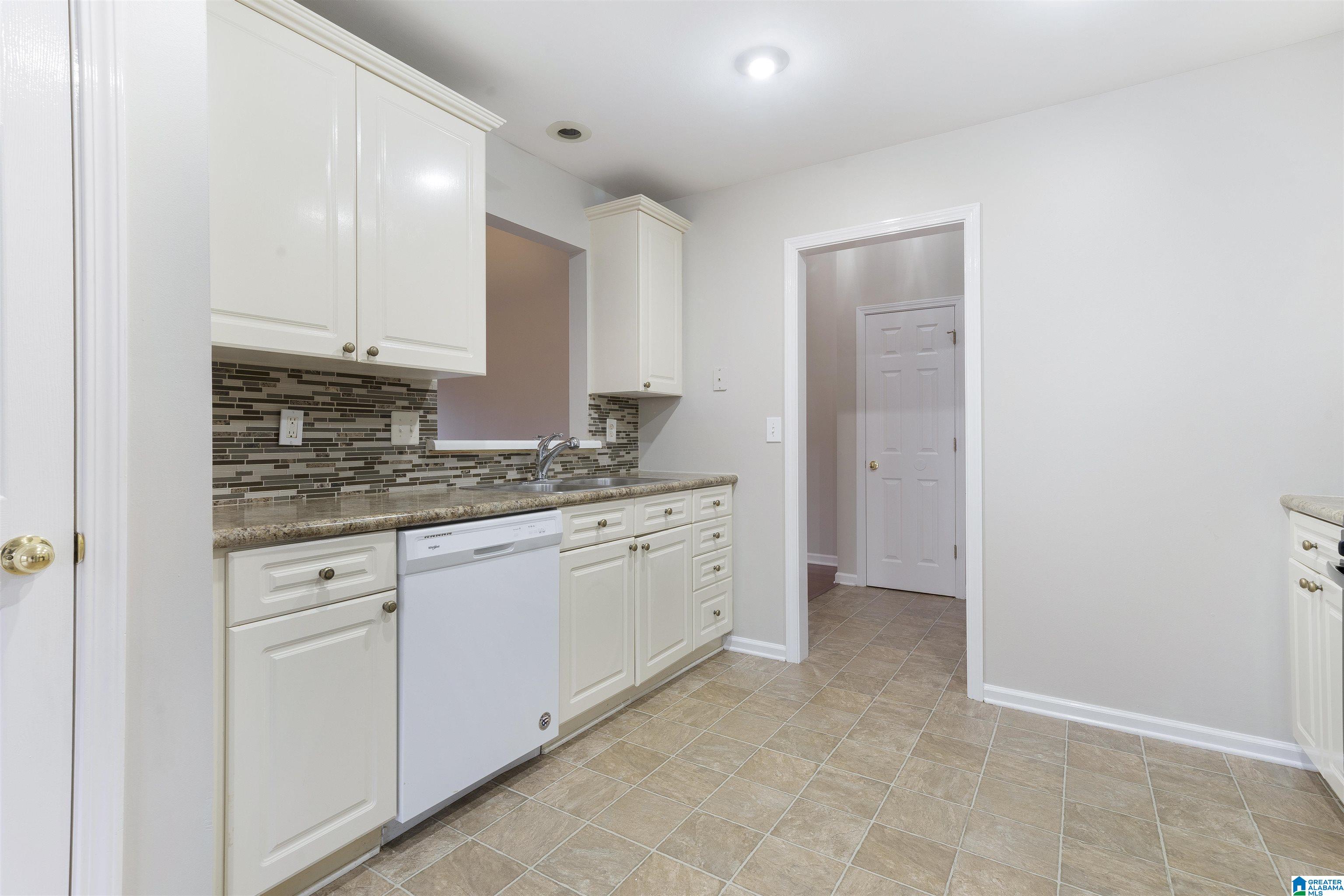 127 Roy Court Helena, AL 35080 - Photo 10 of 28