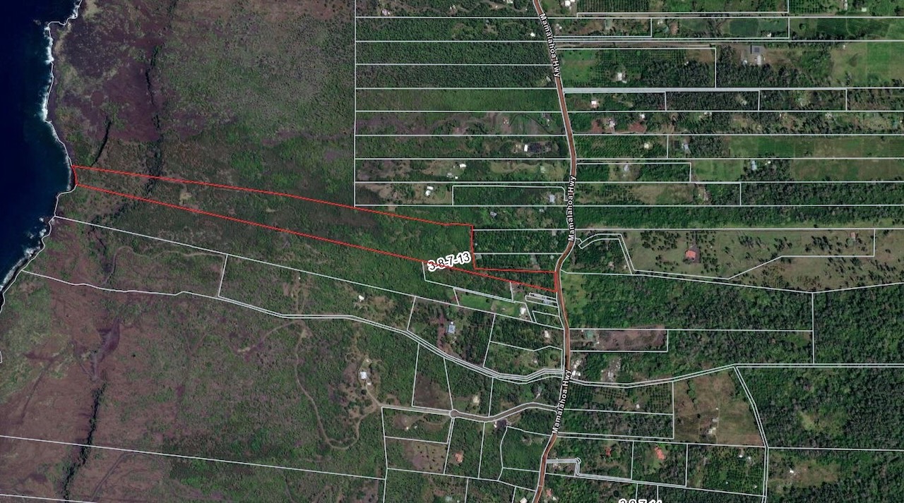 87-2721 Lot 2a Hawaii Belt Road Captain Cook, HI 96704 - Photo 16 of 17 a bathroom with a shower and a sink