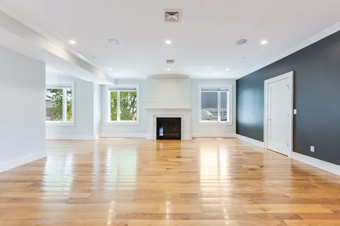 $1,399,000 | 17 Vinton Street, Unit 5, Boston, MA 02127