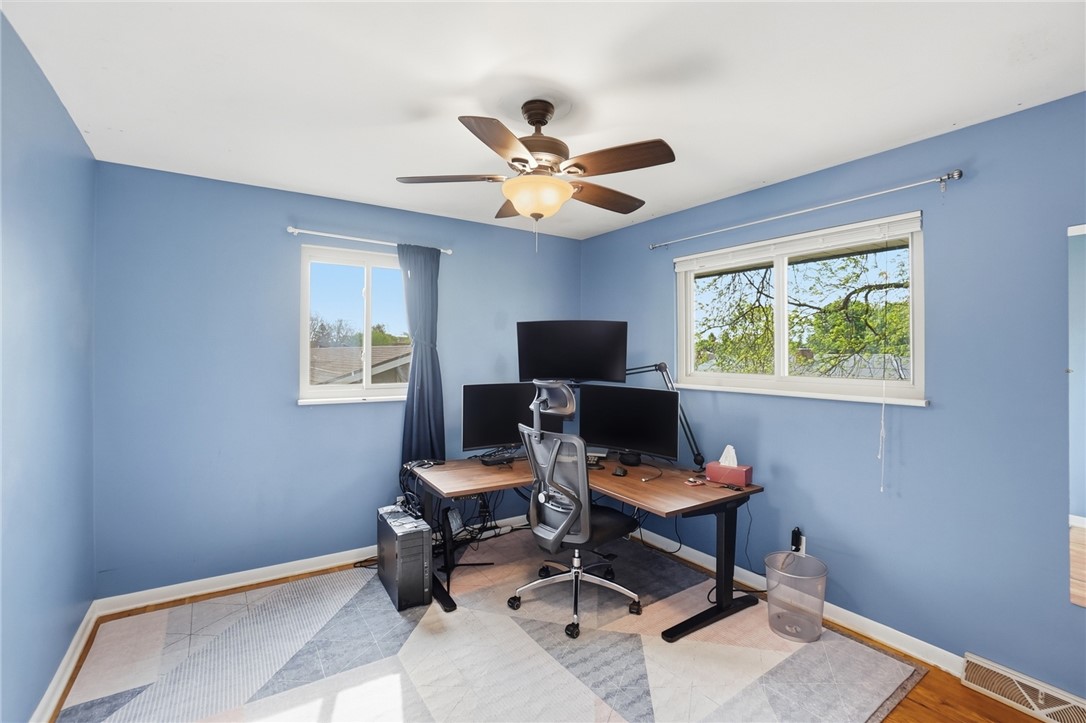 150 Littlejohn Road Troy, OH 45373 - Photo 29 of 40 This versatile room offers a comfortable environment for productivity and relaxation.