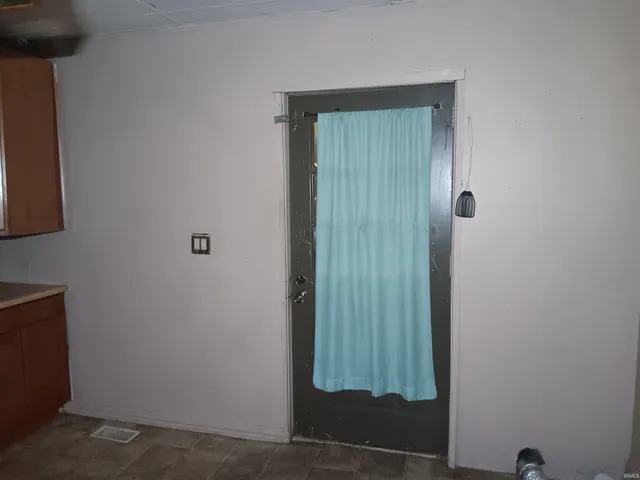 $62,500 | 611 Meyer Street, Vincennes, IN 47591