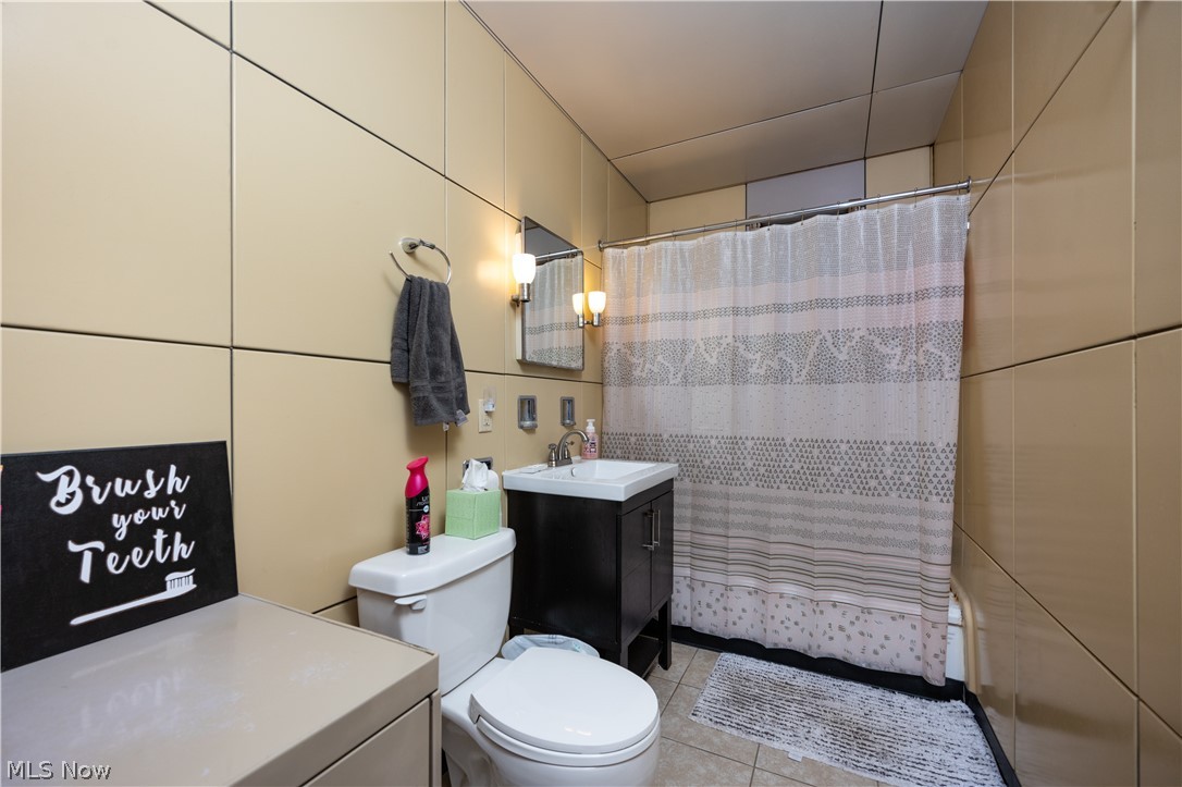 230 South Reeves Avenue Dover, OH 44622 - Photo 24 of 25 Gallery Image 24