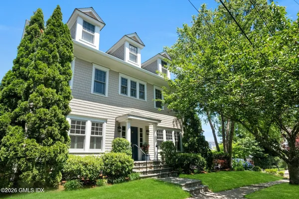 $2,500,000 | 52 Chesterfield Road, Stamford, CT 06902