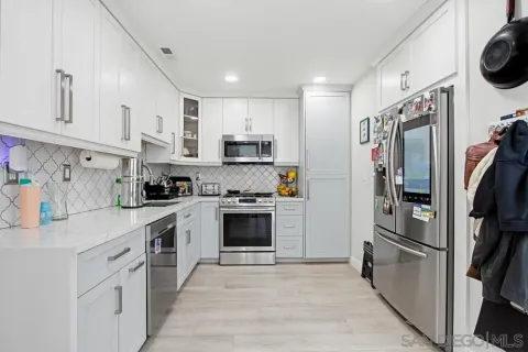 $657,500 | 340 Ferrara Way, Vista, CA 92083