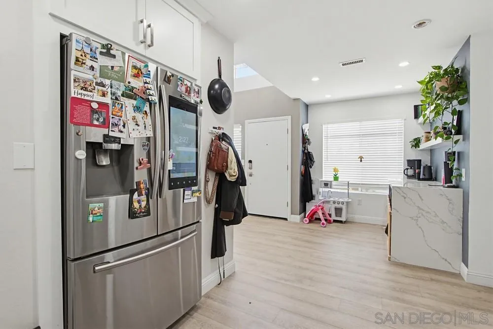 340 Ferrara Way Vista, CA 92083 - Photo 16 of 41