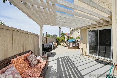 $657,500 | 340 Ferrara Way, Vista, CA 92083