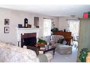 28 Louisburg Circle Exeter, NH 03833 - Photo 3 of 5