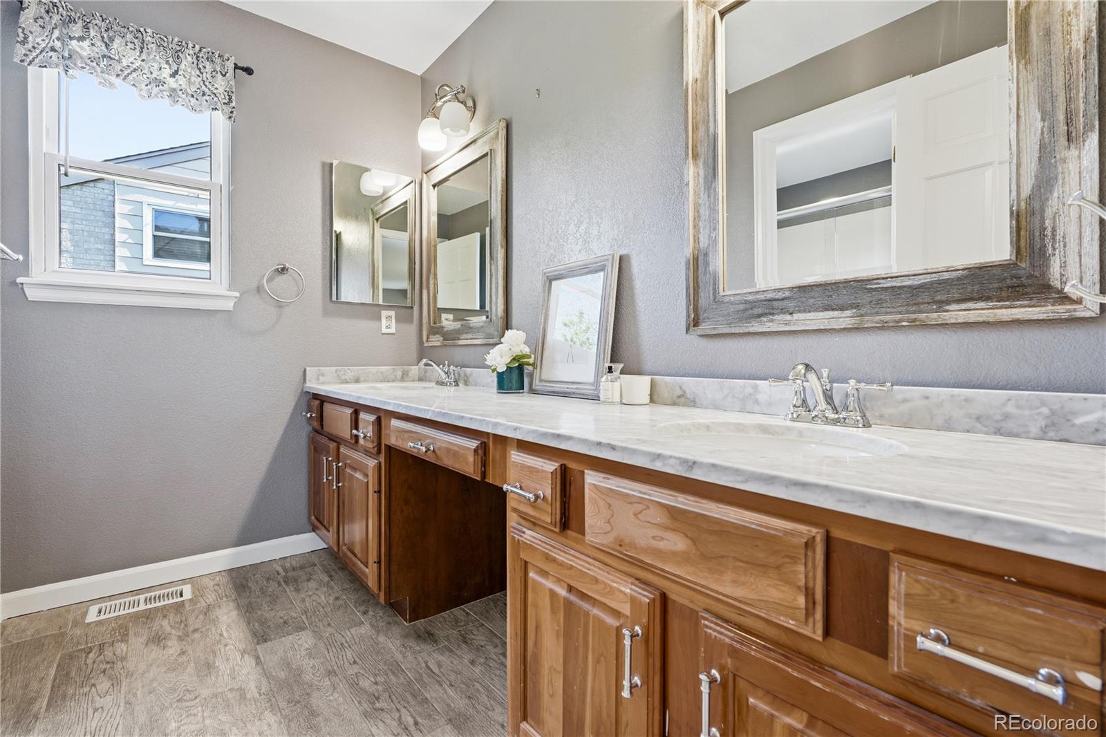 8927 Green Meadows Lane Highlands Ranch, CO 80126 - Photo 34 of 50