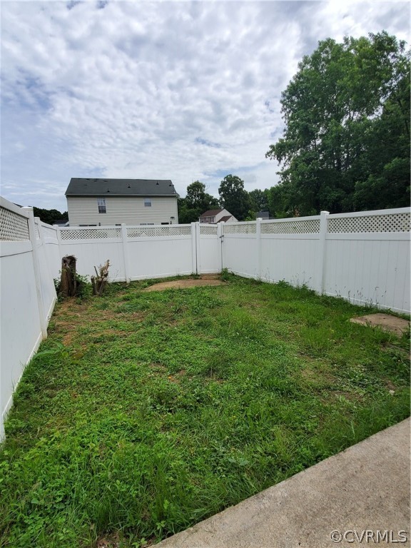 1906 Beaver Road Henrico, VA 23075 - Photo 13 of 13 a view of a back yard