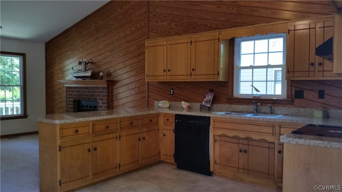 1312 Robindale Road North Chesterfield, VA 23235 - Photo 2 of 21 Gallery Image 2