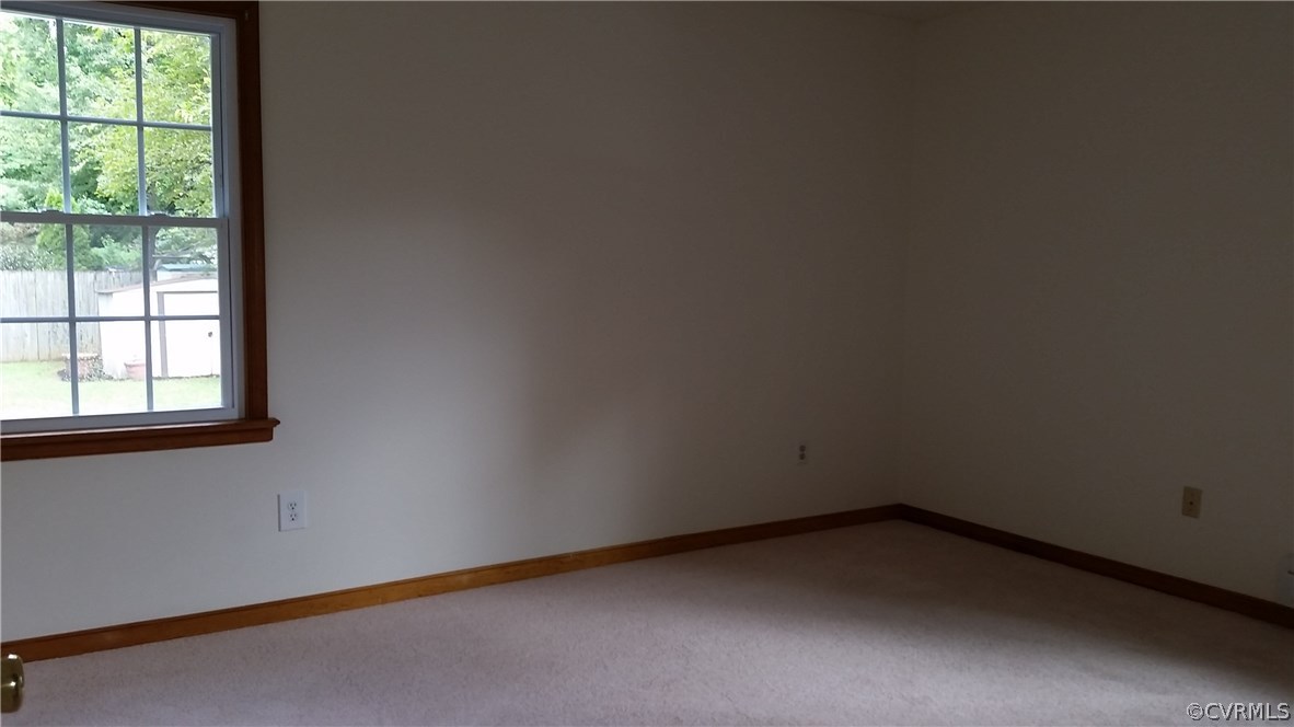 1312 Robindale Road North Chesterfield, VA 23235 - Photo 10 of 21 Gallery Image 10