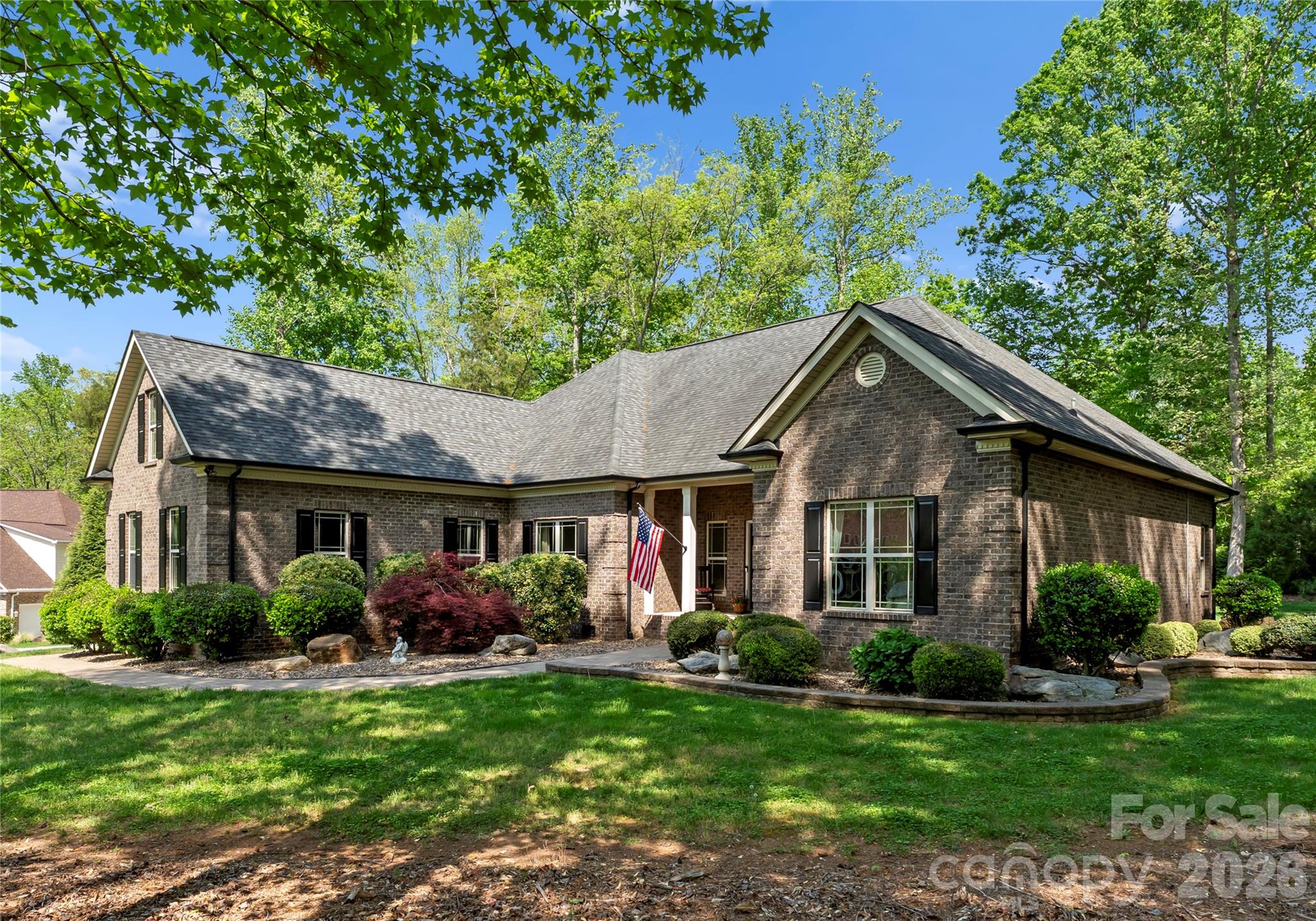 860 Arrow Point Lane Kannapolis, NC 28081 - Photo 6 of 38 a view of a house with yard and plants