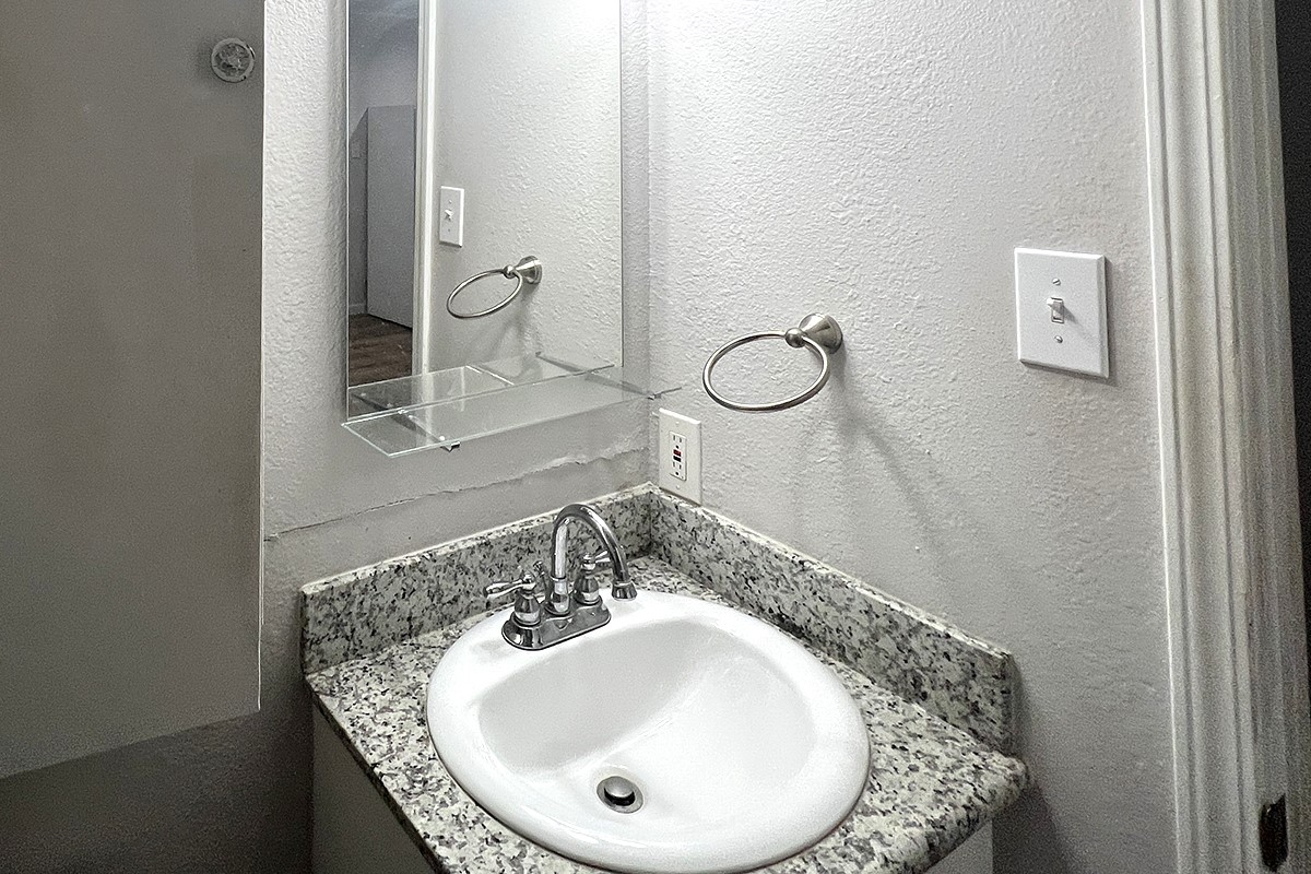 5224 Kelso Street Houston, TX 77021 - Photo 13 of 34