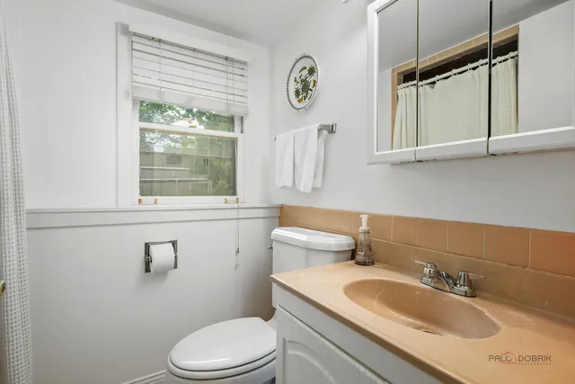 $739,000 | 783 Greenbriar Lane, Lake Forest, IL 60045