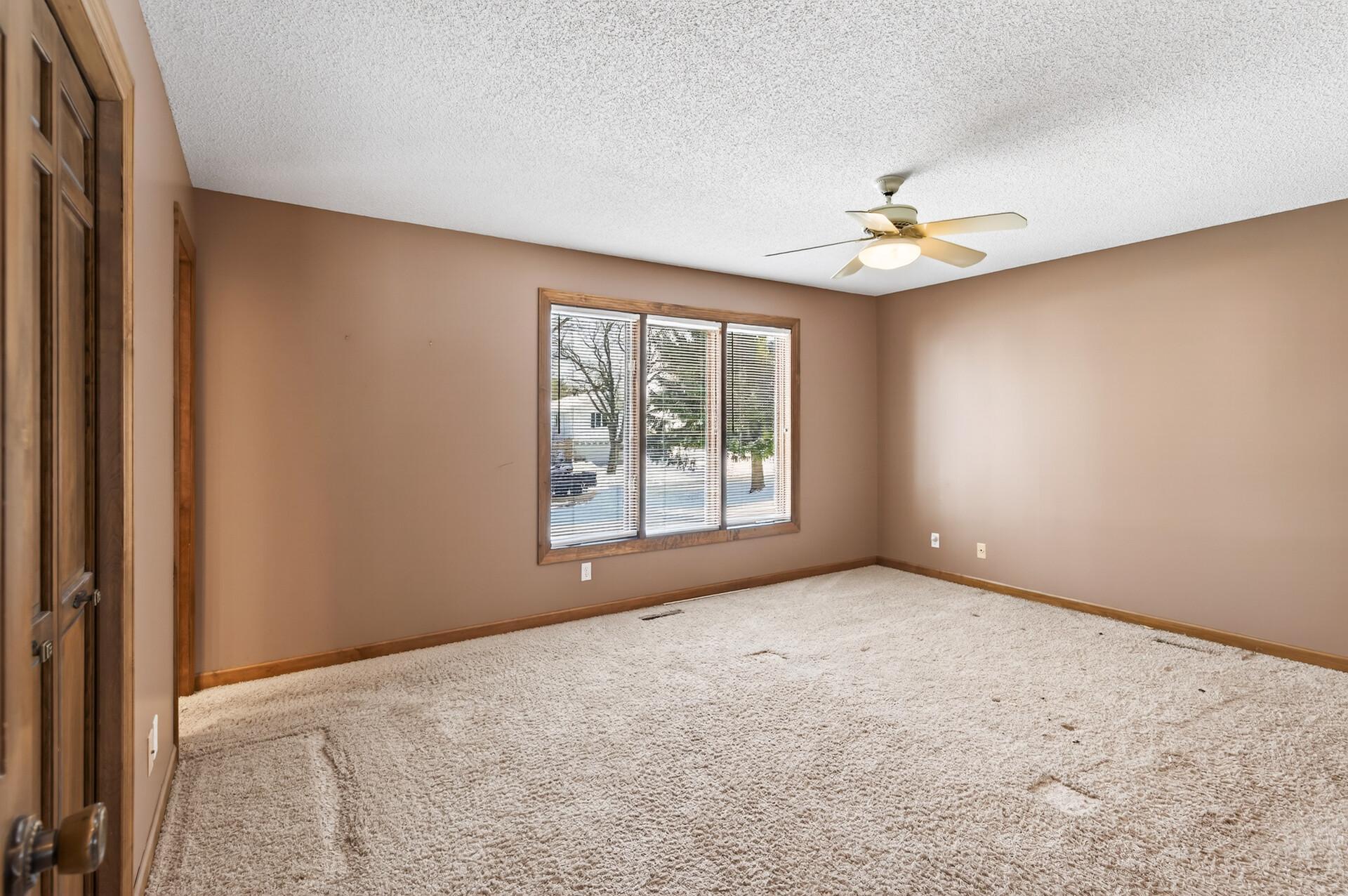 4134 Red Oak Ridge Minnetonka, MN 55345 - Photo 11 of 51