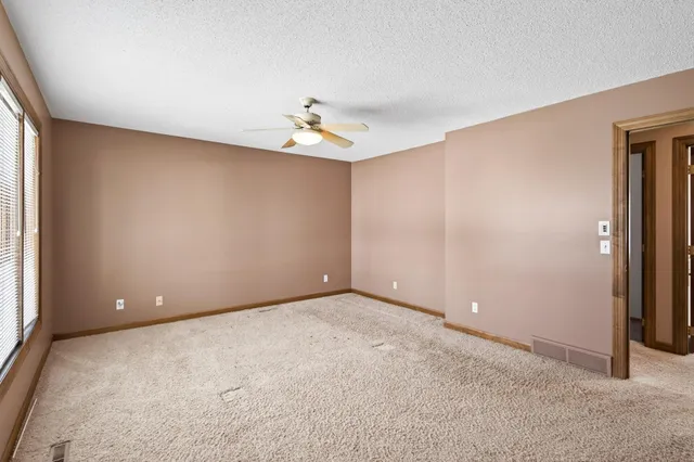 $550,000 | 4134 Red Oak Ridge, Minnetonka, MN 55345