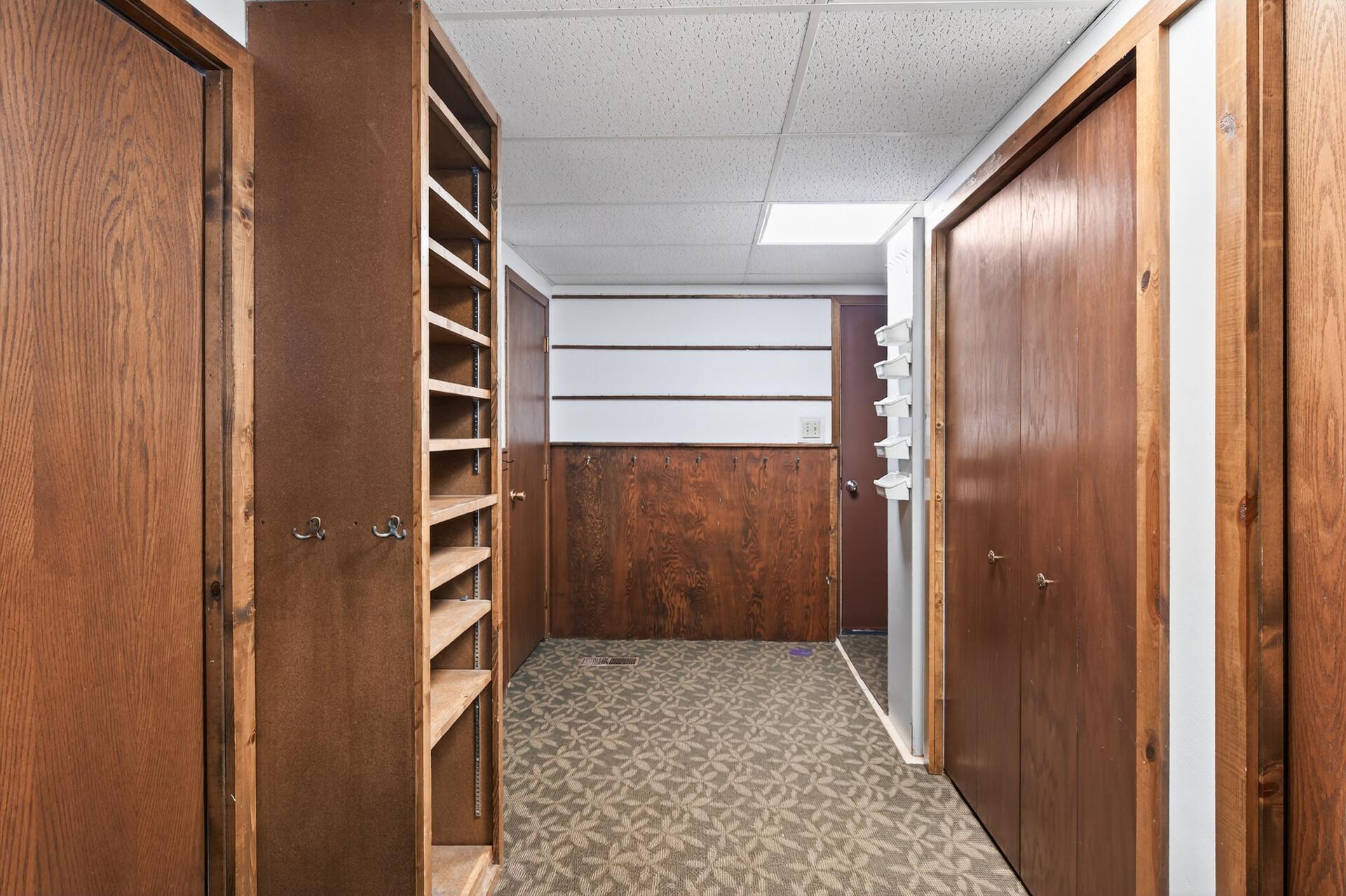 4134 Red Oak Ridge Minnetonka, MN 55345 - Photo 32 of 51