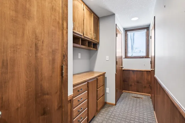 $550,000 | 4134 Red Oak Ridge, Minnetonka, MN 55345