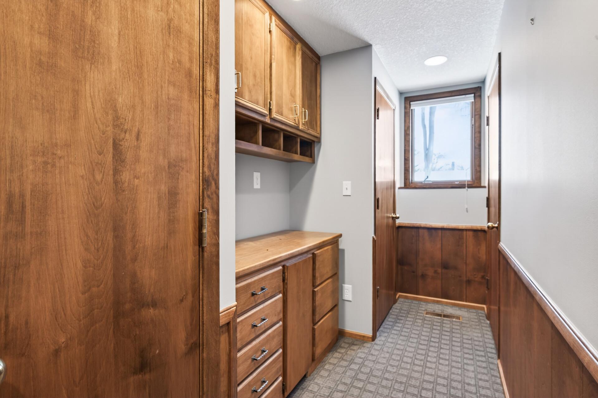 4134 Red Oak Ridge Minnetonka, MN 55345 - Photo 33 of 51