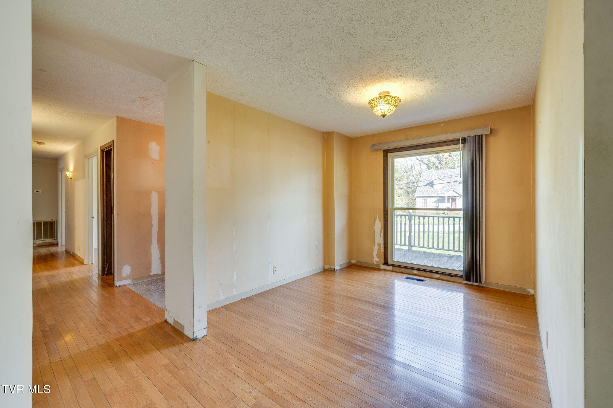 4709 Edens View Road Kingsport, TN 37664 - Photo 14 of 45 014