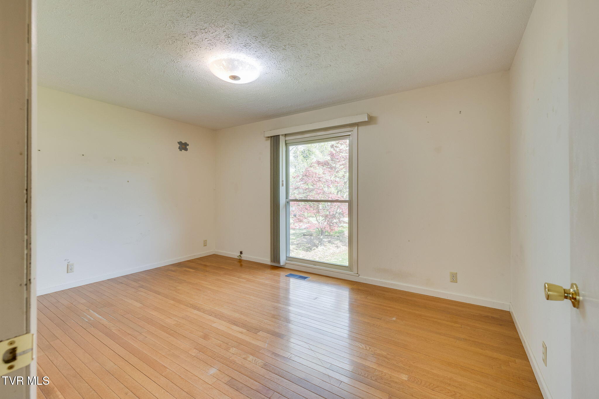 4709 Edens View Road Kingsport, TN 37664 - Photo 24 of 45 024