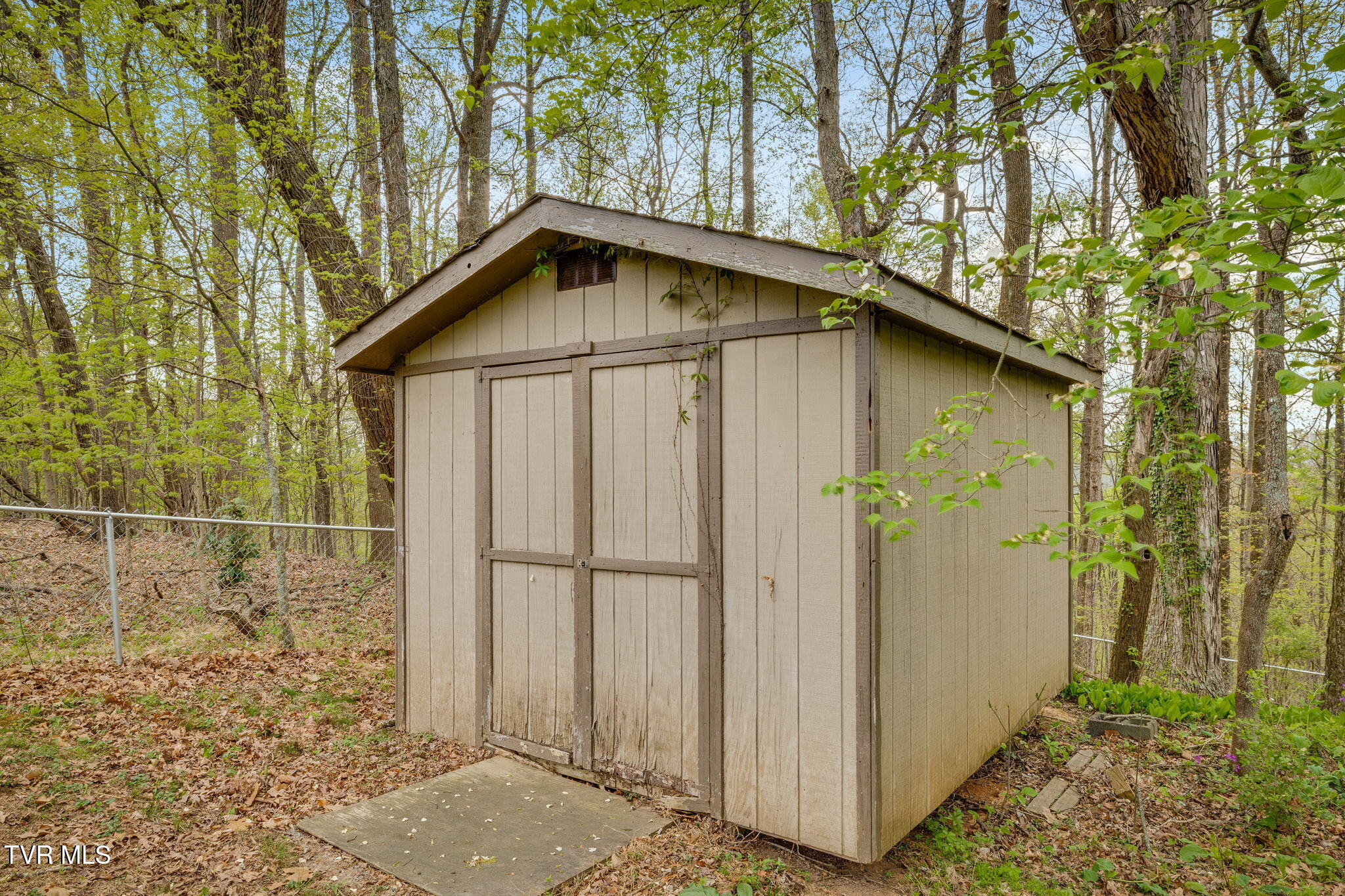 4709 Edens View Road Kingsport, TN 37664 - Photo 39 of 45 040