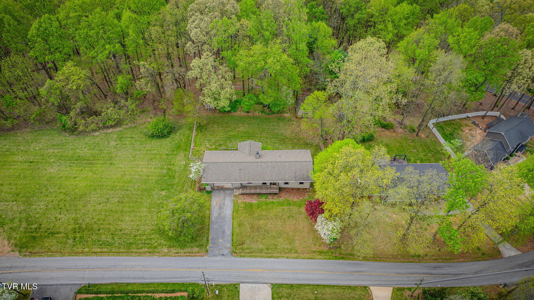 4709 Edens View Road Kingsport, TN 37664 - Photo 40 of 45 101