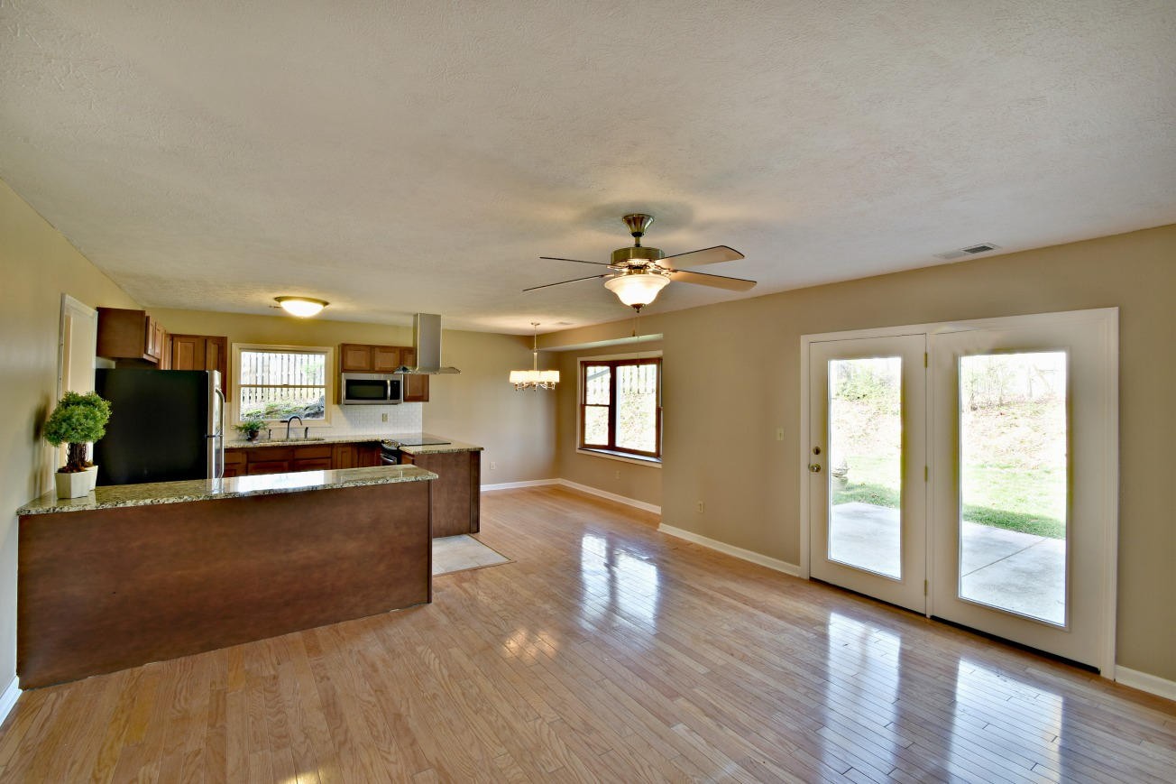 10049 Bluegrass Road Knoxville, TN 37922 - Photo 3 of 19 Gallery Image 3