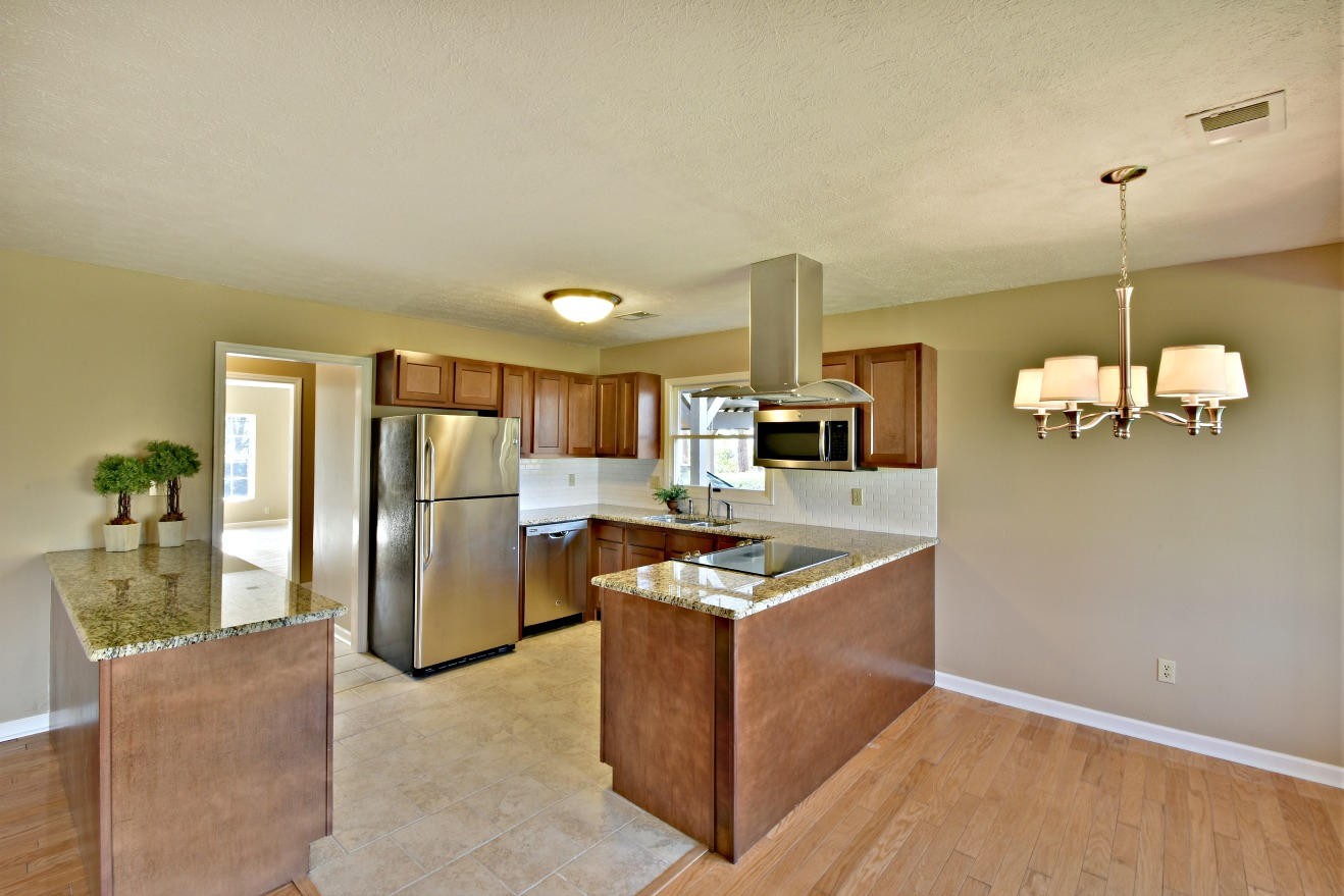 10049 Bluegrass Road Knoxville, TN 37922 - Photo 5 of 19 Gallery Image 5