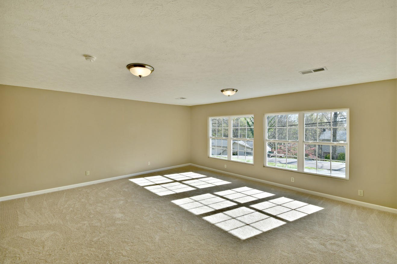 10049 Bluegrass Road Knoxville, TN 37922 - Photo 10 of 19 Gallery Image 10