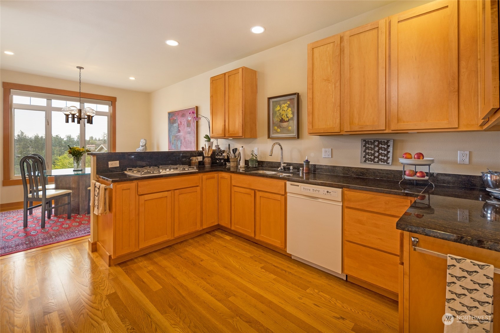 475 Perry Place, Unit 3 Friday Harbor, WA 98250 - Photo 9 of 28 Gallery Image 9
