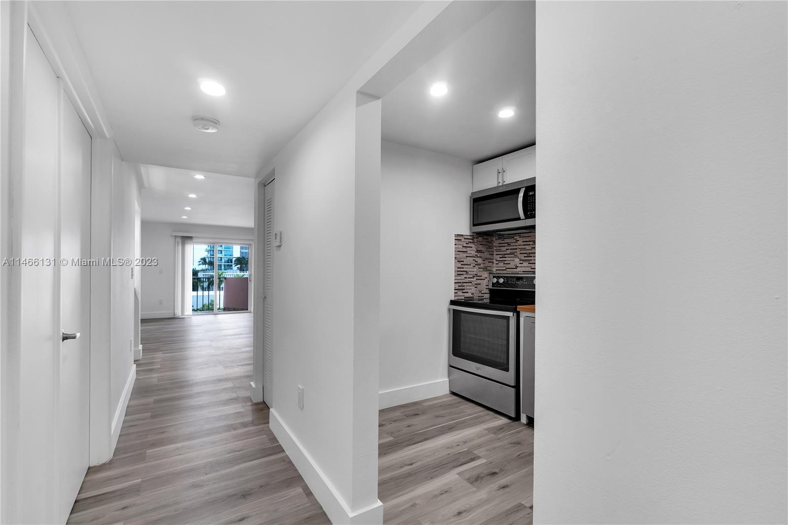 6920 Harding Avenue, Unit 502 Miami Beach, FL 33141 - Photo 20 of 39 a view of a hallway