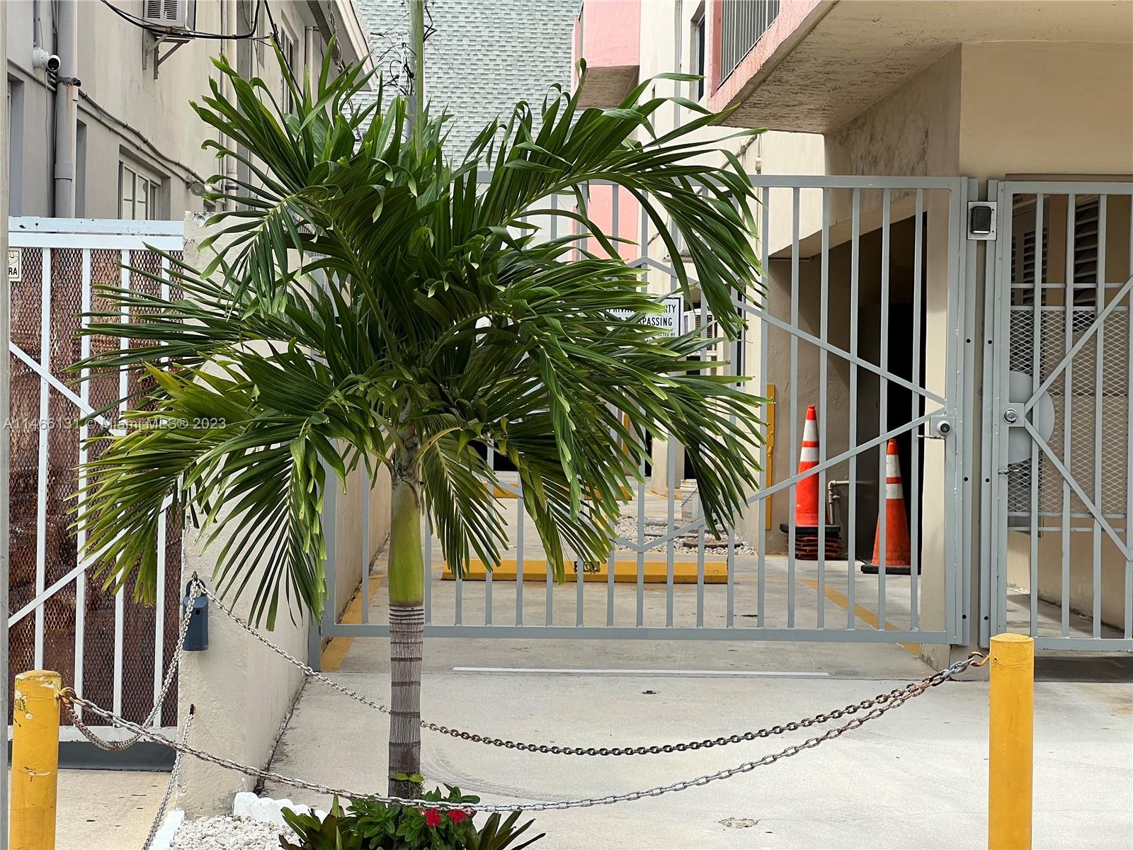 6920 Harding Avenue, Unit 502 Miami Beach, FL 33141 - Photo 38 of 39 a view of outdoor space and yard