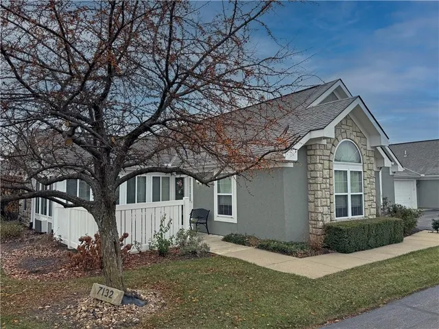$360,000 | 7132 Hedge Ln Terrace, Shawnee, KS 66227