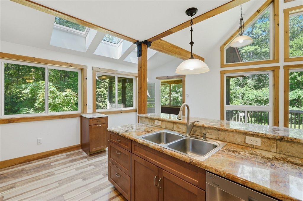 244 General Knox Road Russell, MA 01071 - Photo 8 of 35 Gallery Image 8