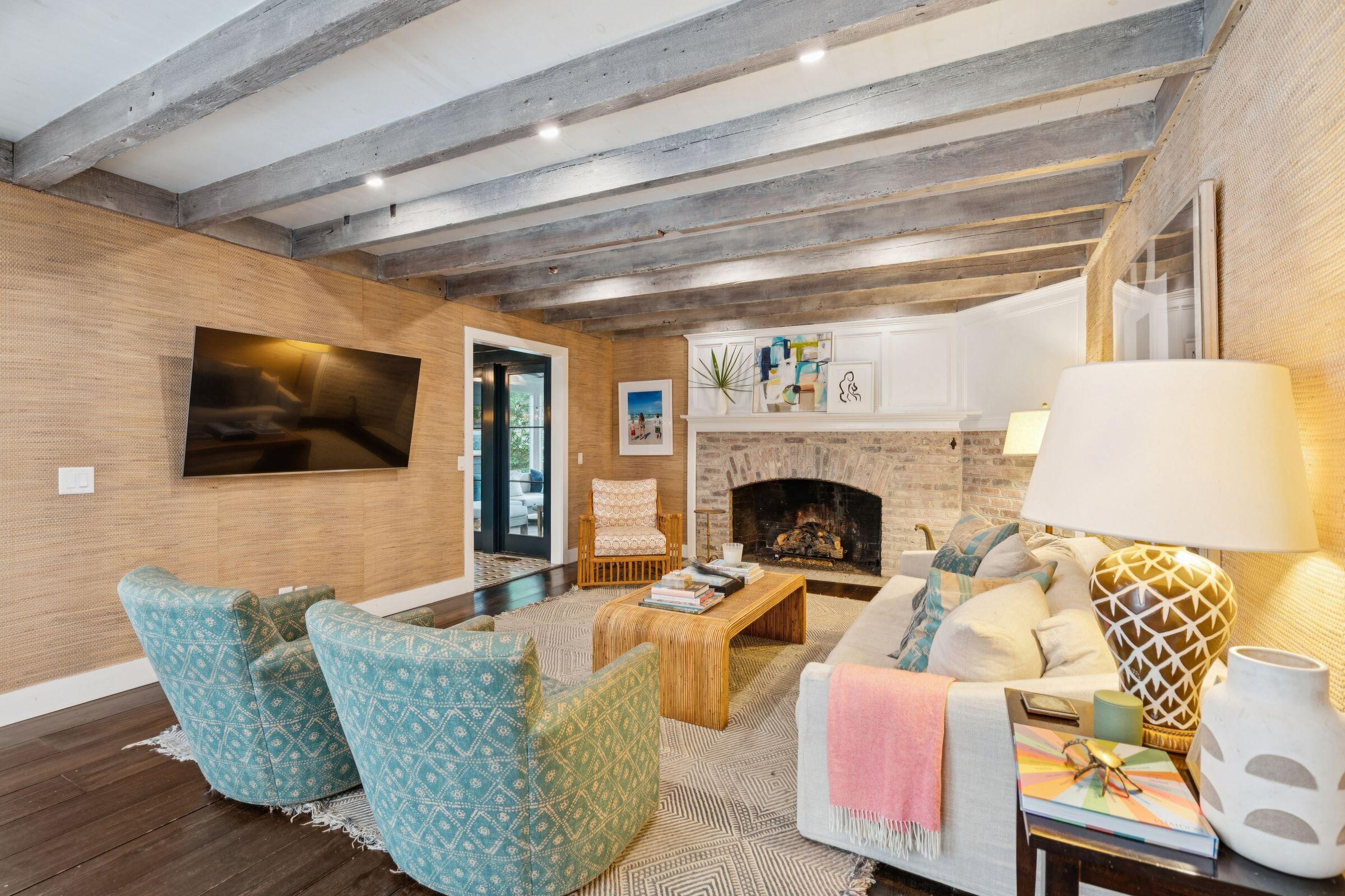 242 Middle Street Mount Pleasant, SC 29464 - Photo 28 of 99 242MiddleSt-KeenEyeMarketing-051