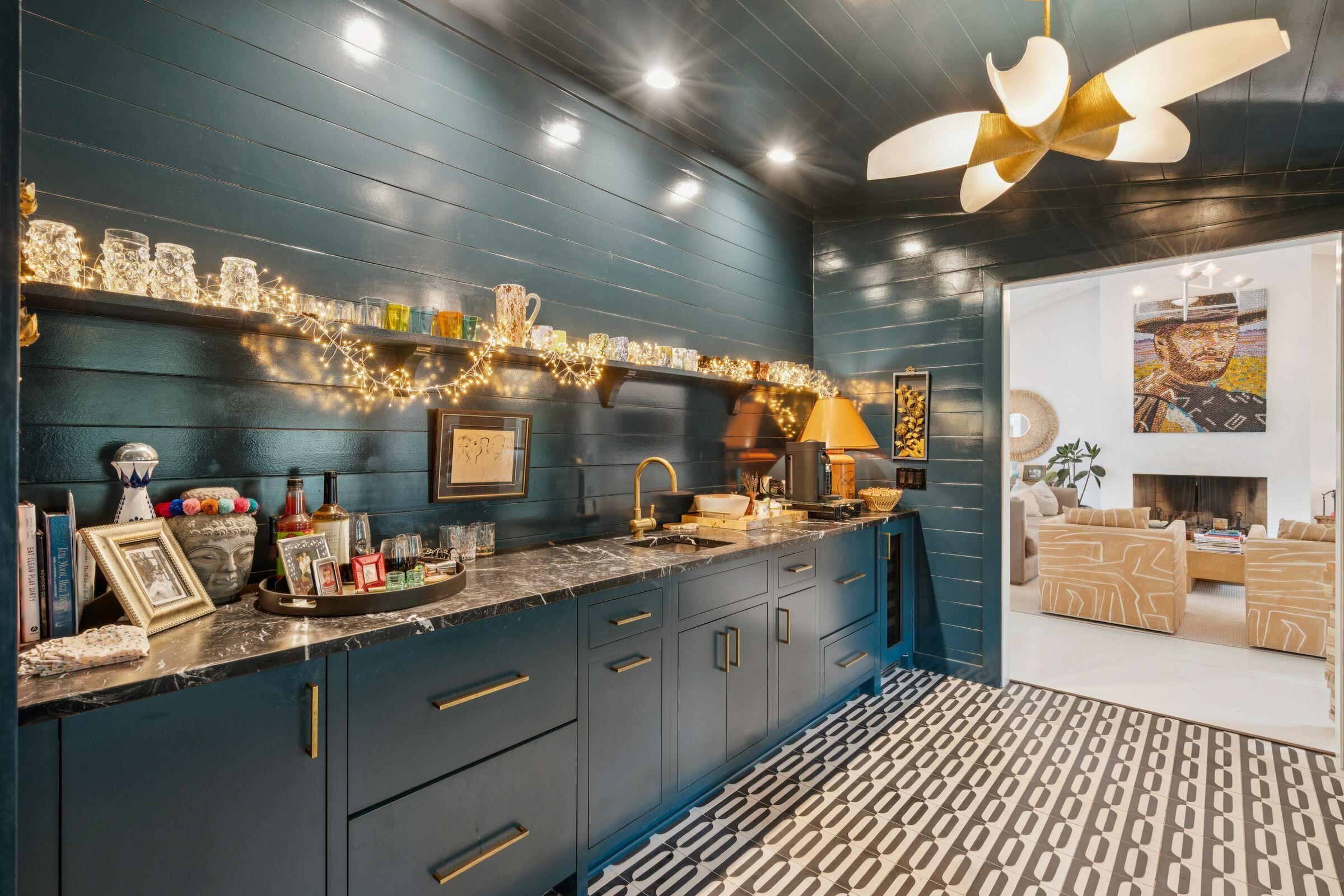 242 Middle Street Mount Pleasant, SC 29464 - Photo 33 of 99 242MiddleSt-KeenEyeMarketing-057