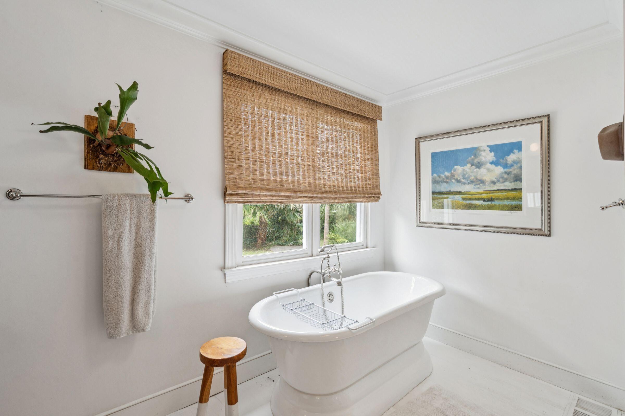 242 Middle Street Mount Pleasant, SC 29464 - Photo 56 of 99 242MiddleSt-KeenEyeMarketing-084