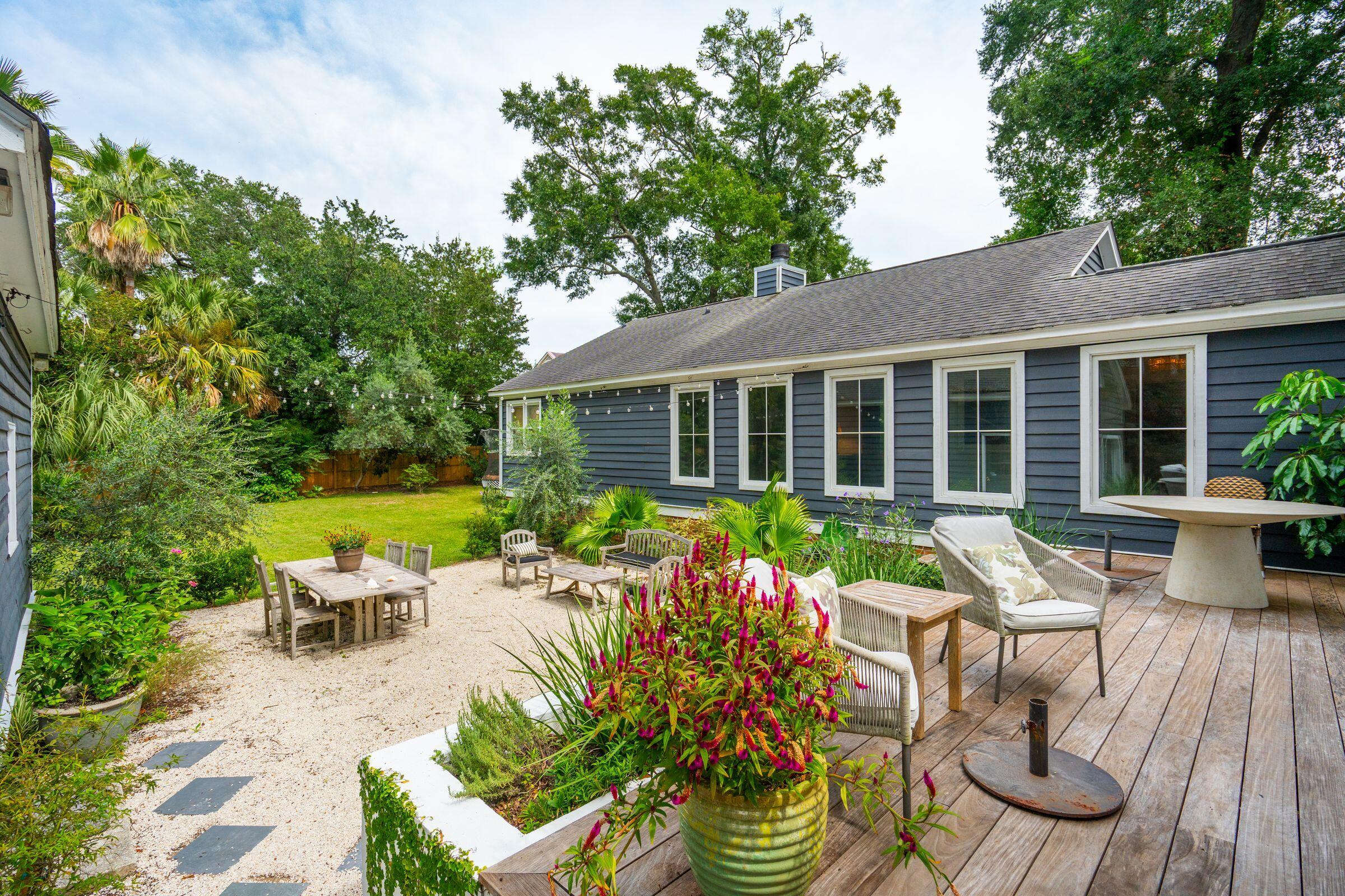 242 Middle Street Mount Pleasant, SC 29464 - Photo 89 of 99 242MiddleSt-KeenEyeMarketing-035