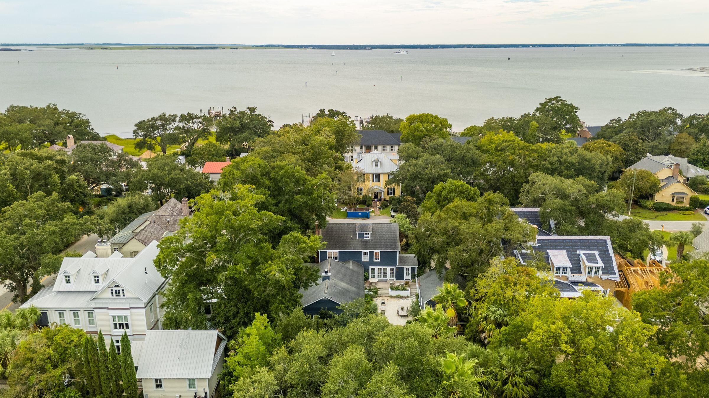 242 Middle Street Mount Pleasant, SC 29464 - Photo 96 of 99 242MiddleSt-KeenEyeMarketing-136