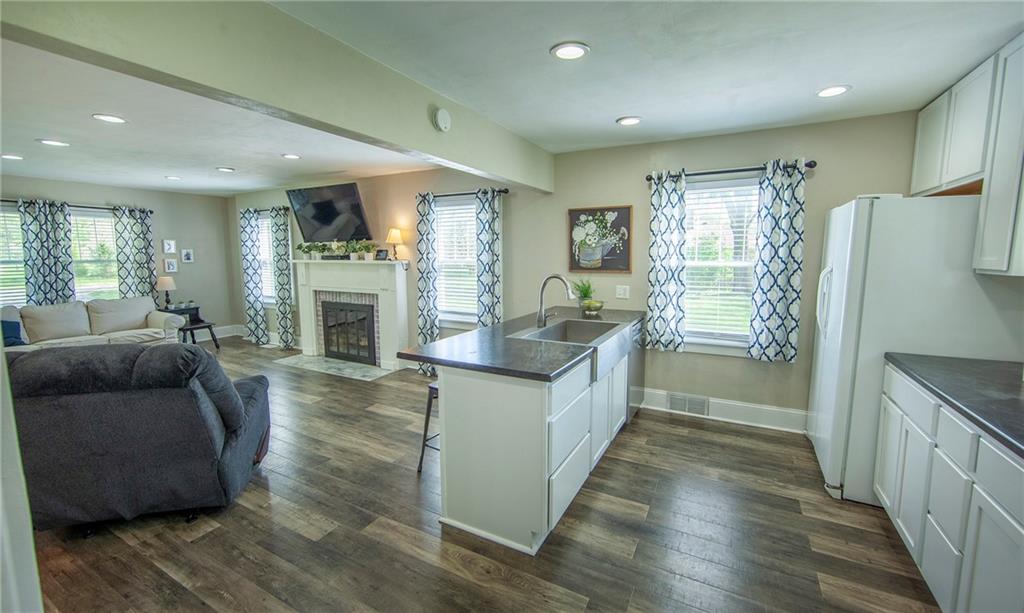 844 South Pendleton Avenue Pendleton, IN 46064 - Photo 8 of 32 Gallery Image 8