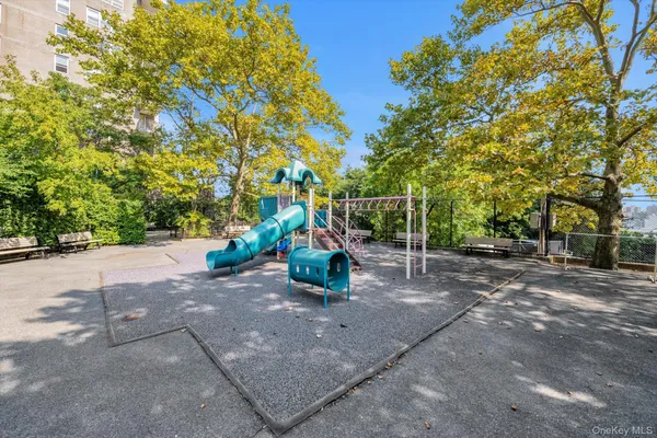 $674,999 | 555 Kappock Street, Unit 12G | Spuyten Duyvil