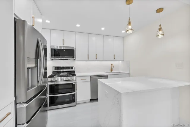$674,999 | 555 Kappock Street, Unit 12G | Spuyten Duyvil